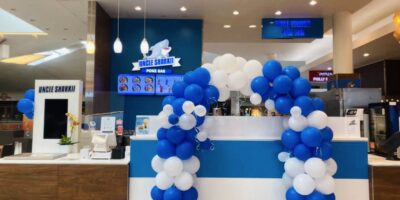 Le franchisé Oncle Sharkii mord dans un nouveau territoire