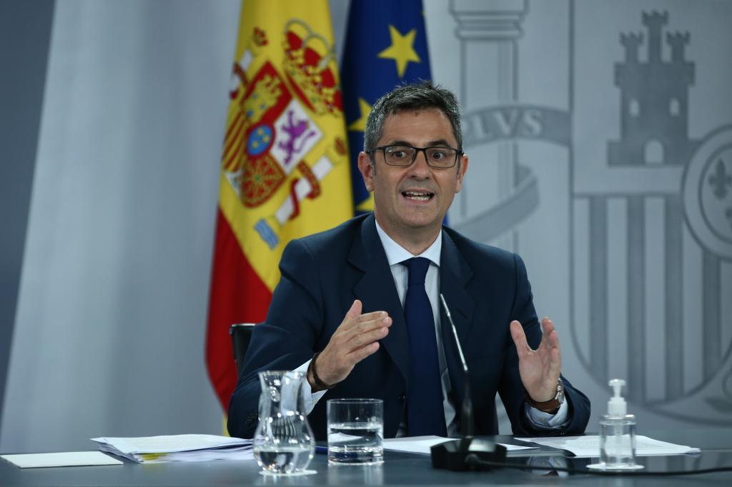 Le Ministre de la Présidence, F