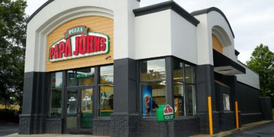 Papa John&rsquo;s annonce le plus important accord de développement national jamais conclu entre la marque et le principal opérateur franchisé multimarque Sun Holdings