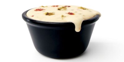 Taco John&rsquo;s présente un nouveau Queso Blanco rêveur et crémeux