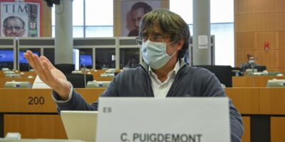 Puigdemont demande à la Cour européenne de rétablir son immunité face à l&rsquo;offensive de Llarena en Italie