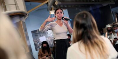 Le juge convoque Irene Montero le 27 pour conciliation avec l&rsquo;ex de Juana Rivas, qui lui demande 80 000 euros pour l&rsquo;avoir traité d&rsquo;agresseur