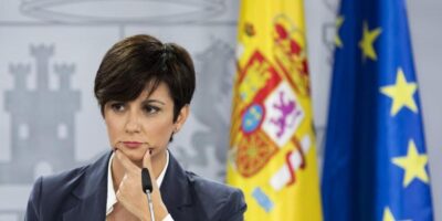 Le gouvernement défend la décentralisation des institutions à Madrid car « il faut partager l&rsquo;Etat »