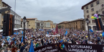 L&rsquo;officialité asturienne mesure son soutien dans la rue