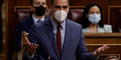Snchez assure « résolument » qu&rsquo;il ne retirera pas 200 membres de l&rsquo;ETA de prison mais ne promet pas de rompre avec Bildu comme l&rsquo;exige le PP