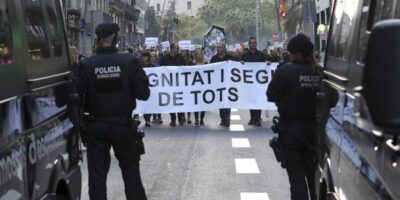 La protestation pour la « dignité policière » se transforme en clameur contre la Generalitat pour le manque de sécurité