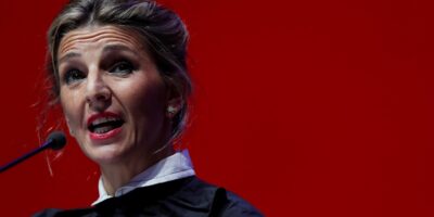Yolanda Daz entretient la tension avant la rencontre avec le PSOE : « Une partie du gouvernement ne veut pas changer le modèle du travail »