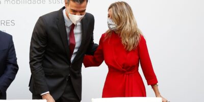 Pedro Sánchez rejette la comparaison avec le Portugal et assure que « la législature durera jusqu&rsquo;en 2023 »