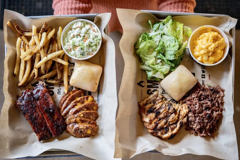 Franklin Junction ajoute Dickey's Barbecue Pit à sa liste de partenaires de marque Franklin Junction ajoute Dickey's Barbecue Pit à sa liste de partenaires de marque