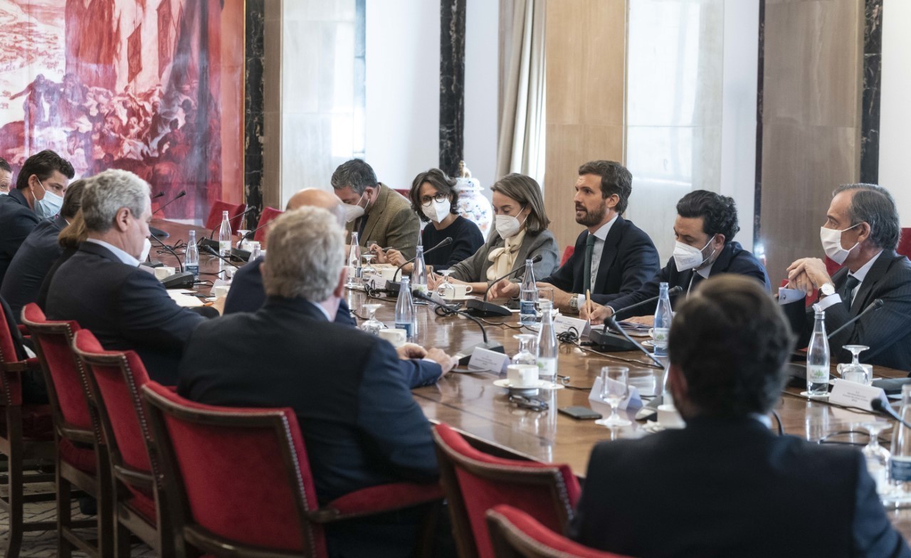 Pablo Casado et Cuca Gamarra, ce jeudi en réunion