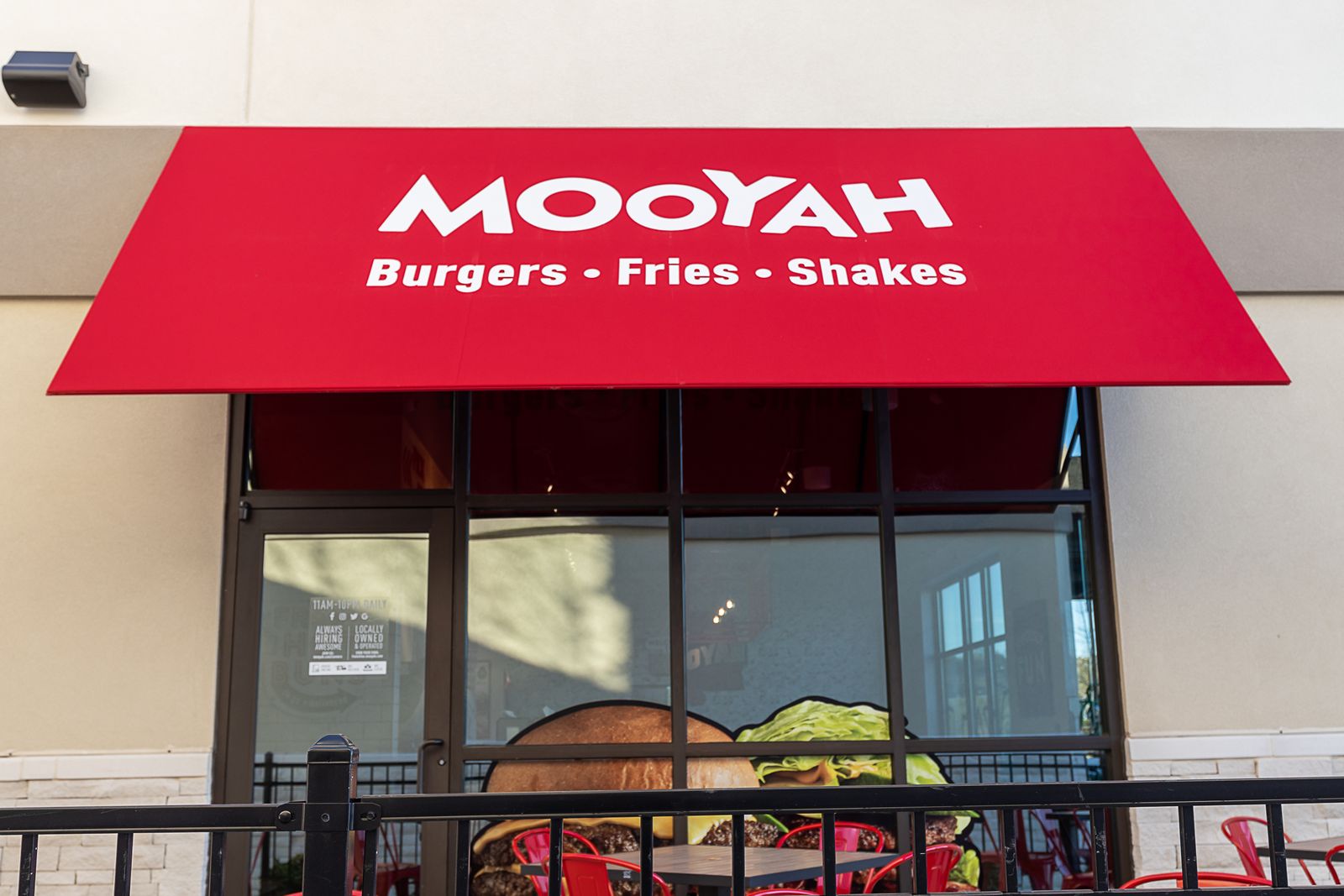 MOOYAH Burgers, Fries & Shakes signe un accord tous les 2,5 jours au troisième trimestre avec des engagements pour 22 restaurants