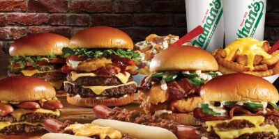 Nathan&rsquo;s Famous annonce un accord avec Branded Virtual Kitchens