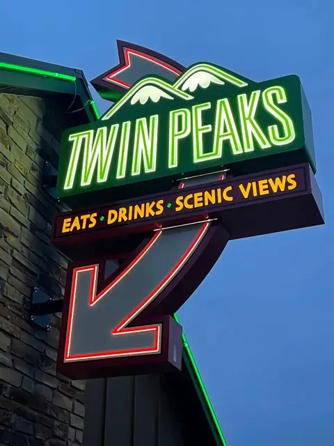 Twin Peaks apporte le Lodge Mantality au pays des bisons
