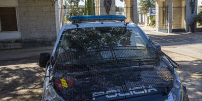 Un livreur à domicile permet à la Police d&rsquo;arrêter un évadé reconnu coupable de corruption de mineurs qui se cachaient depuis trois ans