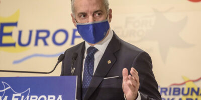 Urkullu accuse le gouvernement d&rsquo;Ayuso de « dumping fiscal » tout en niant que le quota est « un privilège »