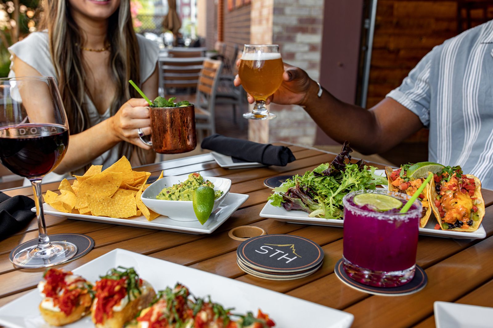 Sedona Taphouse nommée à Inc. 5000 pour la troisième année consécutive Sedona Taphouse nommée à Inc. 5000 pour la troisième année consécutive