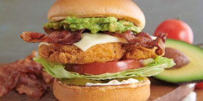 Farmer Boys lance de nouveaux sandwichs au poulet frit