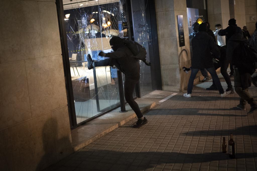 Émeutes à Madrid après l'arrestation