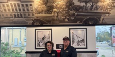 Le duo local de restaurateurs, mari et femme, ouvre les premiers sous-marins de la caserne de pompiers à Harvey