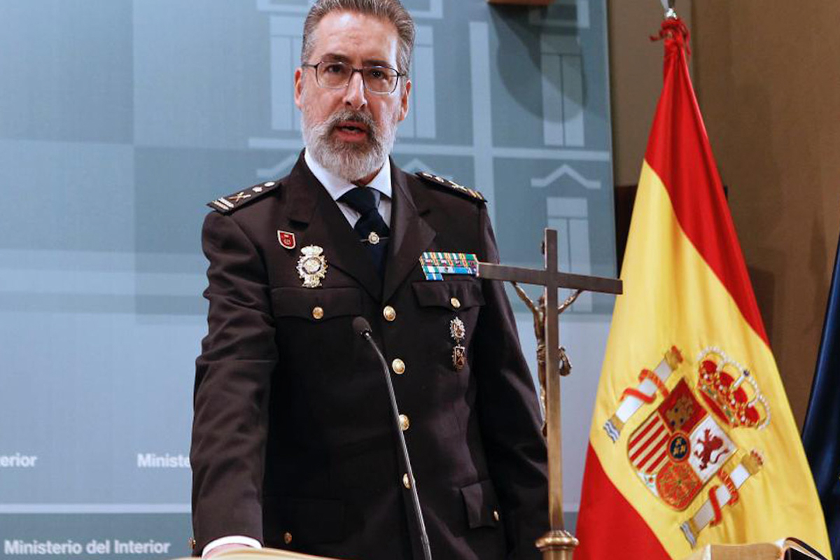 Le Commissaire Général à l'Information