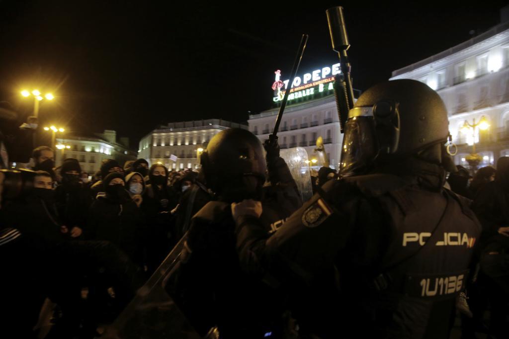 Émeutes à Madrid en raison de l'arrestation