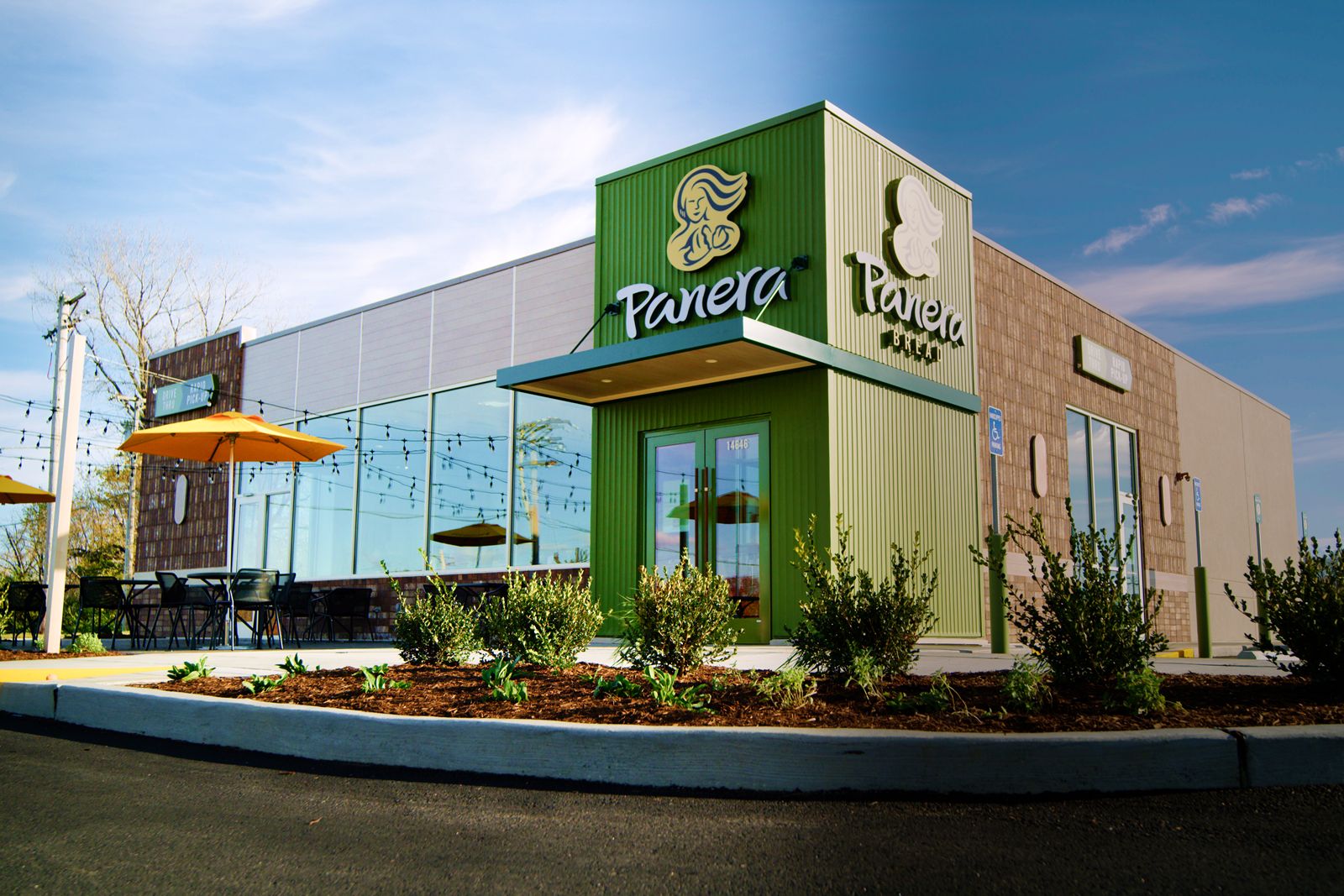 Panera Bread ouvre la première boulangerie-café de nouvelle génération à Ballwin, MO Panera Bread ouvre la première boulangerie-café de nouvelle génération à Ballwin, MO