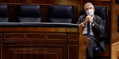 Marlaska amène 5 autres membres de l&rsquo;ETA directement au Pays basque après sa démission des « ongi etorris » en public