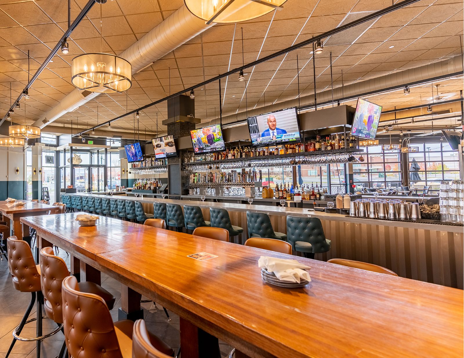 Bar Louie dévoile la toute première refonte de la marque à Denver Bar Louie dévoile la toute première refonte de la marque à Denver