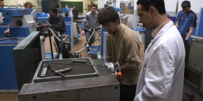 Le Congrès approuve la loi sur l&rsquo;EFP avec laquelle le gouvernement vise à réduire le chômage élevé des jeunes
