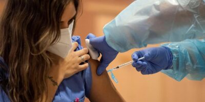 Les îles Baléares obtiennent l&rsquo;approbation judiciaire et exigent le certificat Covid ou des tests négatifs de tous les agents de santé