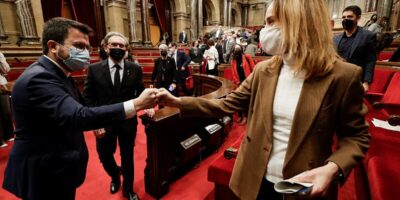 Les budgets de Pere Aragons et Podemos augmentent les dépenses pour imposer l&rsquo;usage du catalan