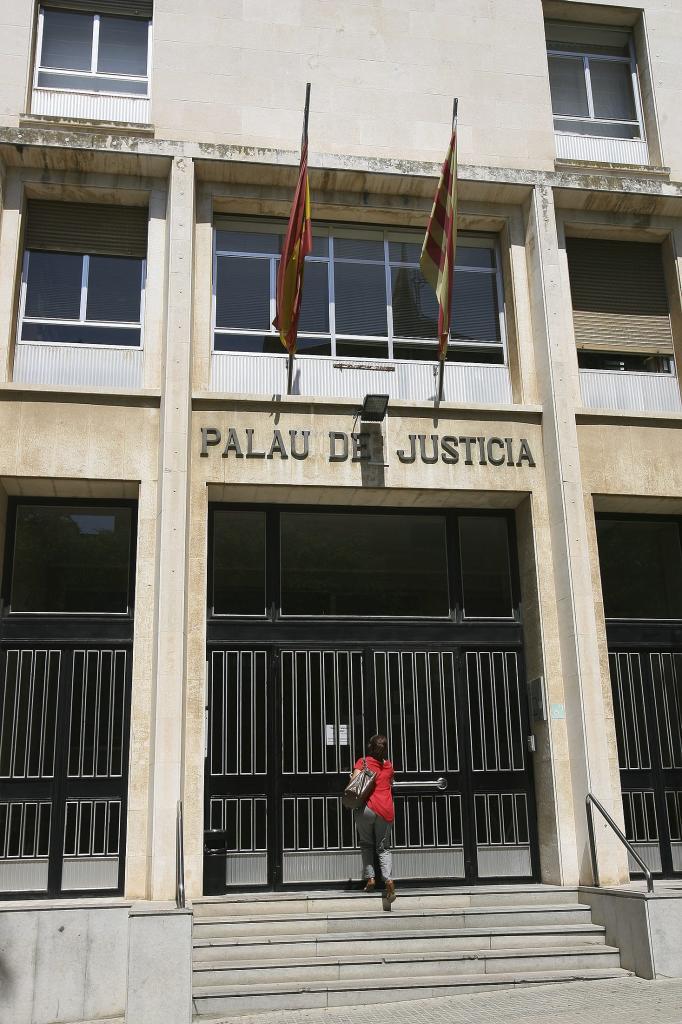 Entrée du Palais de Justice de Tarragone