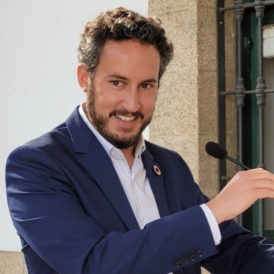 André