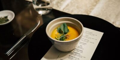 Le propriétaire Herbal Chef ouvre un bar et un restaurant CBD à Santa Monica Plus d&rsquo;informations sur le rapport hebdomadaire de pré-ouverture du restaurant de What Now Media Group