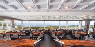 Le restaurant de l&rsquo;hôtel ajoute une touche de luxe