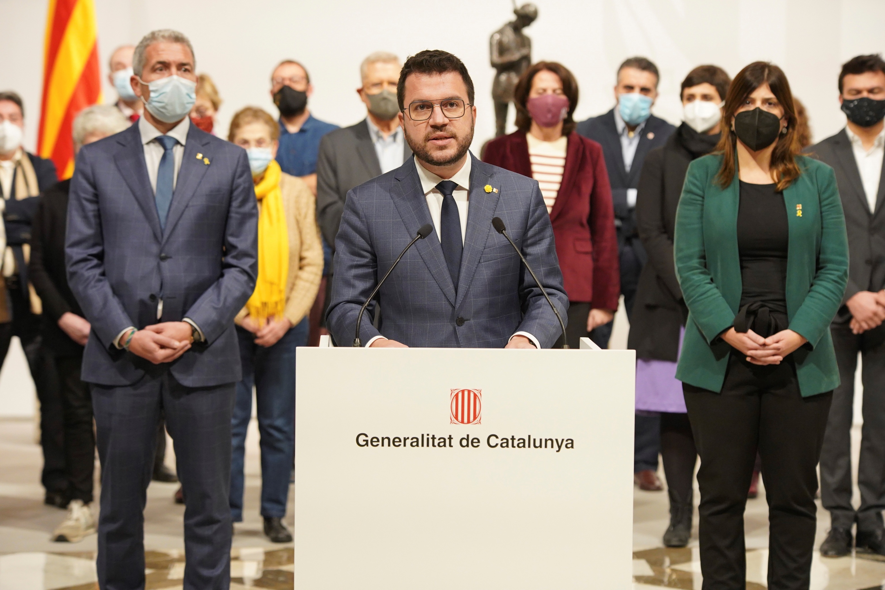 Le président de la Generalitat avec les membres des entités en faveur de l'immersion