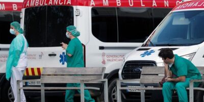 Un autre tribunal condamne la Santé à indemniser les médecins pour manque de protection lors de la première vague