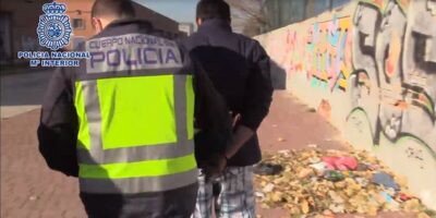L&rsquo;un des responsables du réseau d&rsquo;exploitation sexuelle des mineurs a prostitué sa propre fille et l&rsquo;a fait passer pour une adulte