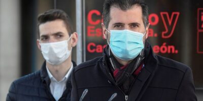 Le PSOE et Ciudadanos tentent d&rsquo;entraîner Maueco dans un débat électoral avec Podemos et Vox