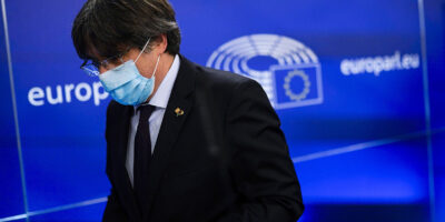 Les tribulations de Puigdemont, la dernière des &lsquo;procés&rsquo; : retourner en Espagne en 2022 ou continuer à alimenter le récit de « l&rsquo;exil »