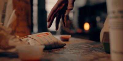 World Famous crée une campagne sponsorisant de petits moments PNW pour Taco Time