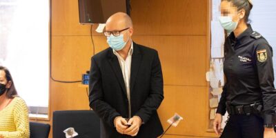 Un jury déclare coupable l&rsquo;homme qui a assassiné sa femme et son fils dans une grotte à Tenerife