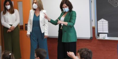 Ayuso impose aux écoles bilingues d&rsquo;étendre le programme d&rsquo;anglais au stade de trois à six ans