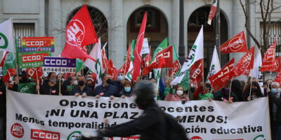 Première protestation des enseignants contre Pilar Alegra pour son « incompétence » dans la gestion des oppositions