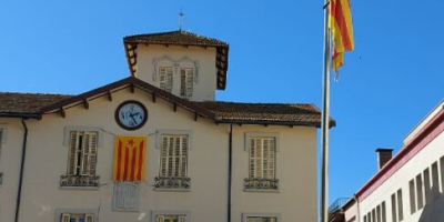 Le TSJC ouvre la voie à la restauration du drapeau espagnol dans des centaines de mairies catalanes