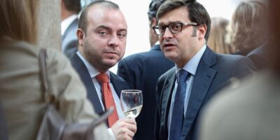 Qui est qui dans le complot d&rsquo;espionnage contre Isabel Díaz Ayuso : de son frère Tomás à Ángel Carromero