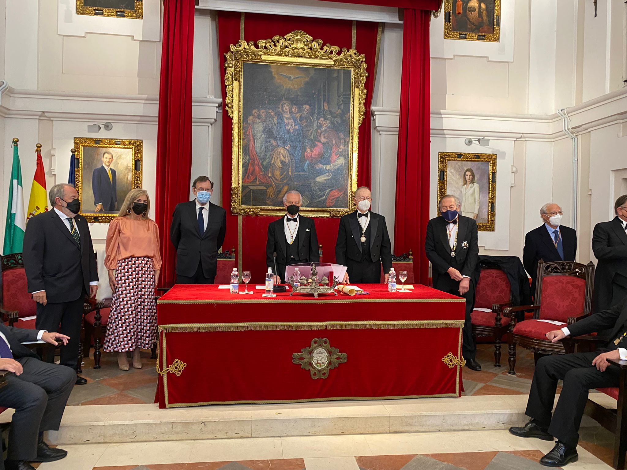 Mariano Rajoy, à la table présidentielle lors de l'acte de l'Académie de médecine de Séville.