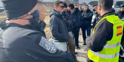 Un groupe de GEO arrive à la frontière de la Pologne et de l&rsquo;Ukraine pour assurer le passage des deux convois avec des Espagnols