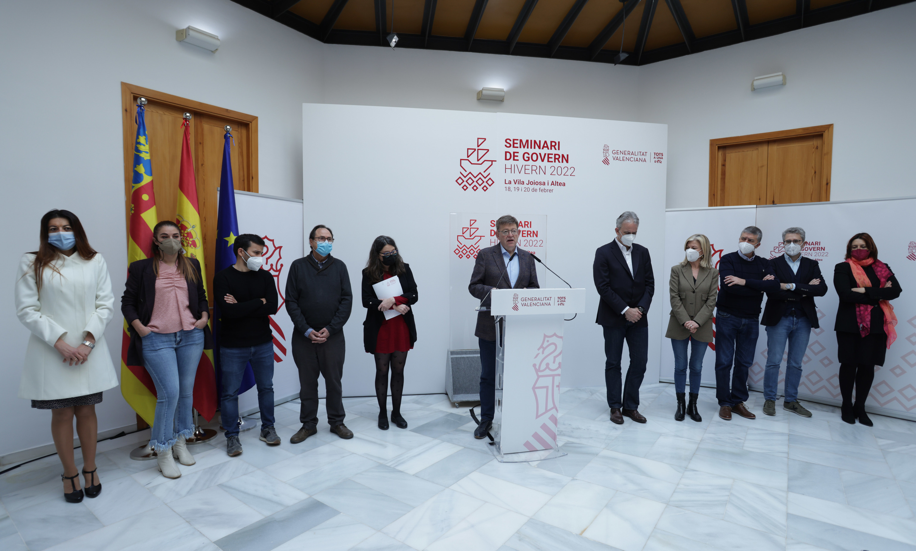 Le président Ximo Puig, entouré des membres de son gouvernement.