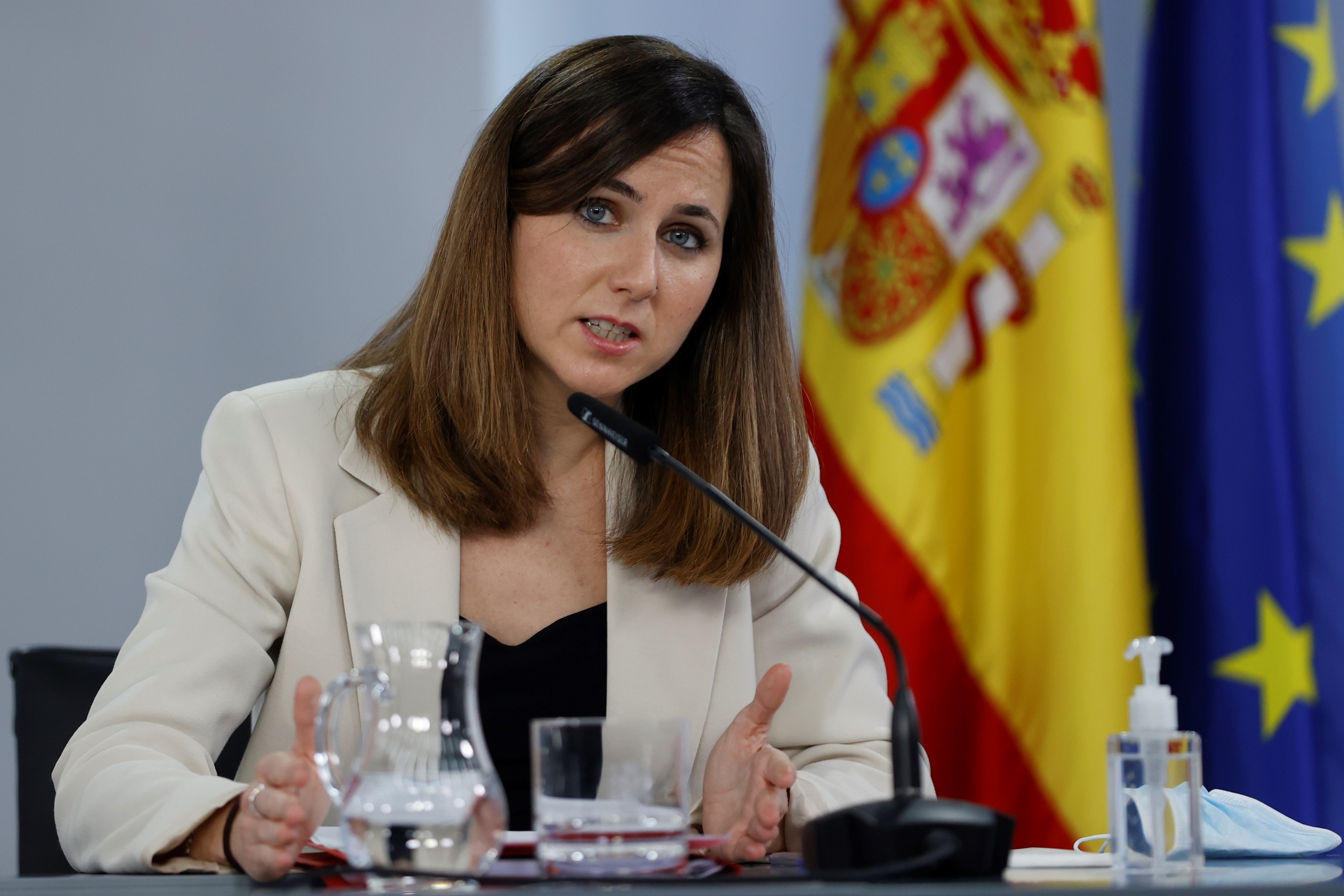Ione Belarra, lors d'une conférence de presse après le Conseil des ministres.